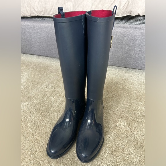 Tommy Hilfiger Karissa Rain Boot - Picture 2 of 5